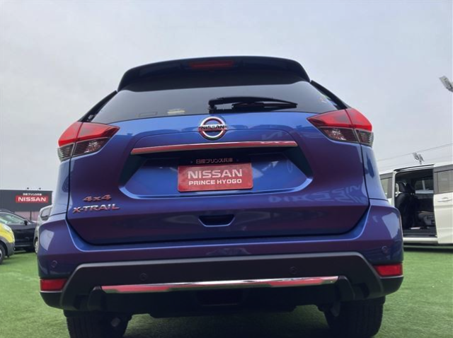 NISSAN X-TRAIL 2018