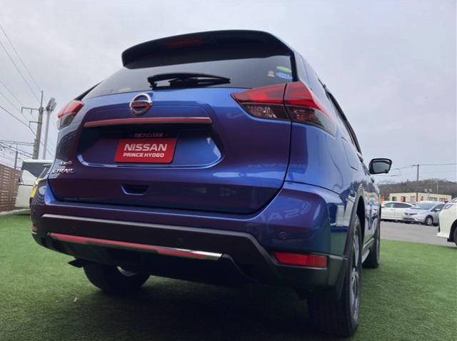 NISSAN X-TRAIL 2018