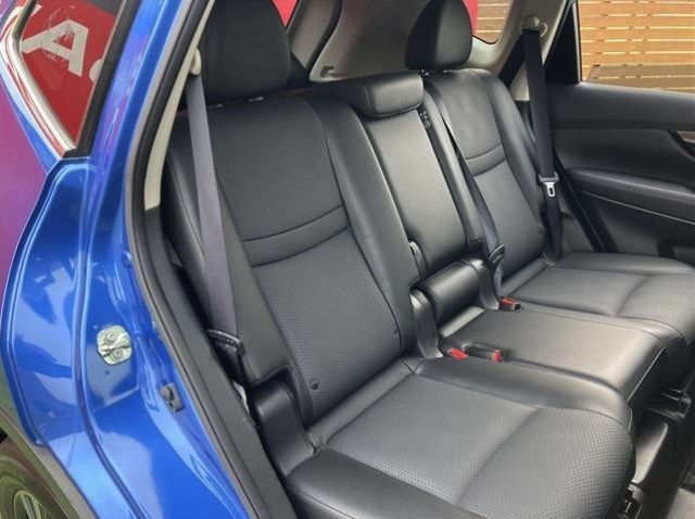 NISSAN X-TRAIL 2018