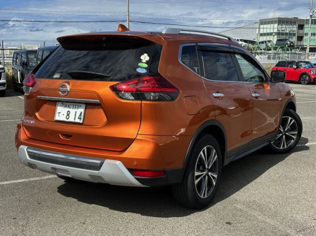 NISSAN X-TRAIL 2018