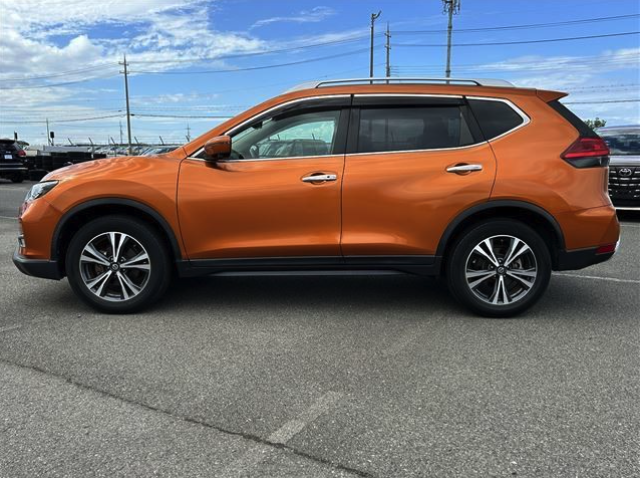 NISSAN X-TRAIL 2018
