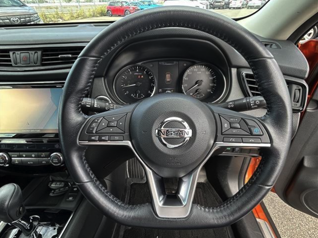 NISSAN X-TRAIL 2018