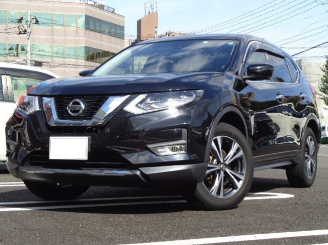 NISSAN X-TRAIL 2018