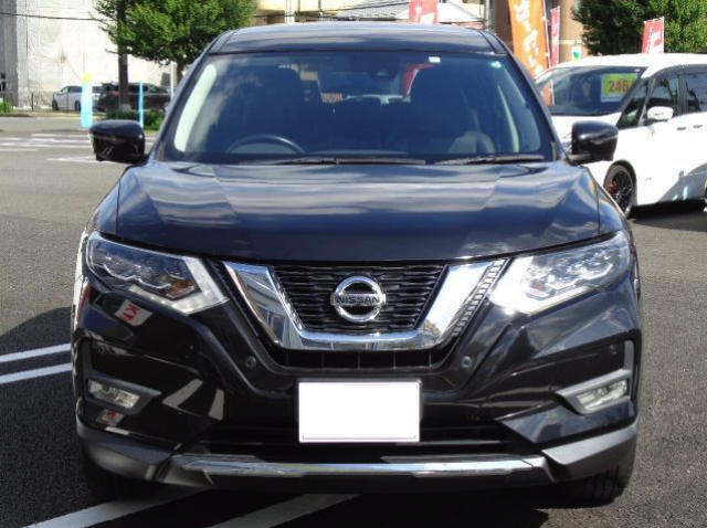 NISSAN X-TRAIL 2018