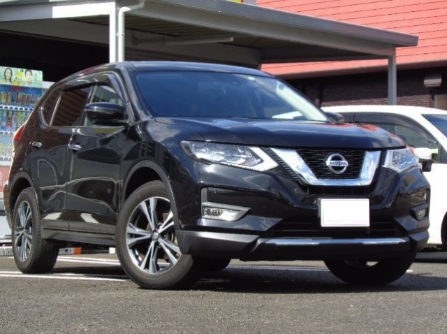 NISSAN X-TRAIL 2018