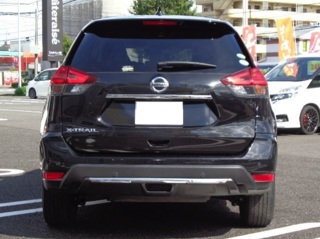 NISSAN X-TRAIL 2018