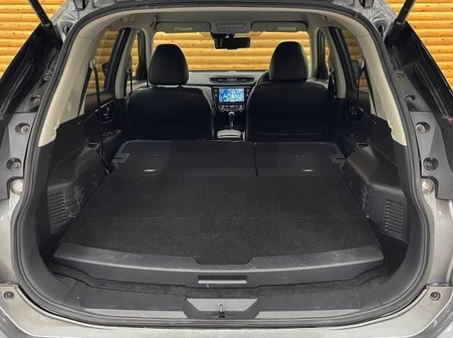 NISSAN X-TRAIL 2018