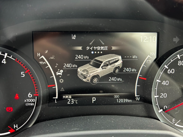 TOYOTA LAND CRUISER 300S ZX (2024)
