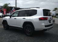 TOYOTA LAND CRUISER 300S GR (2024)