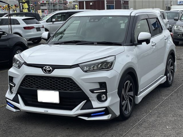 TOYOTA RAIZE Z 2022 (TRD)
