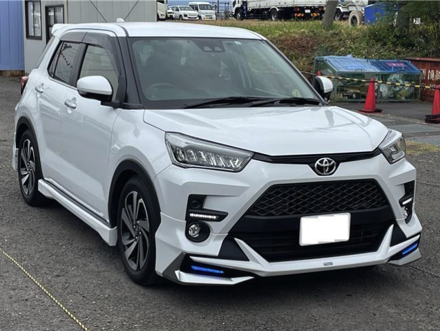 TOYOTA RAIZE Z 2022 (TRD)