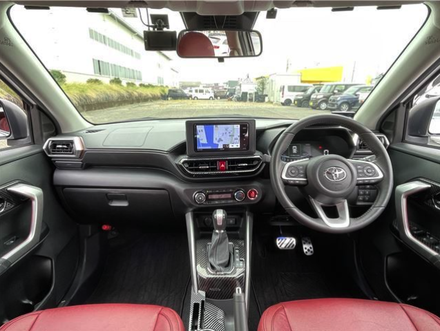 TOYOTA RAIZE Z 2022 (TRD)