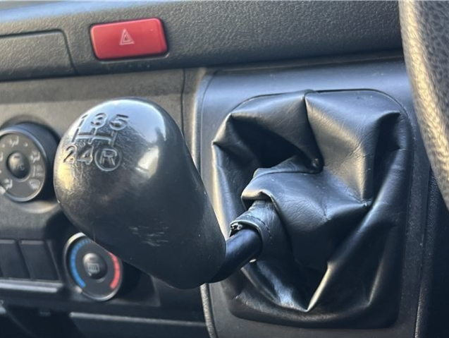 TOYOTA HIACE 2016 GL