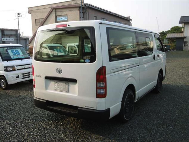 TOYOTA HIACE 2017 DX