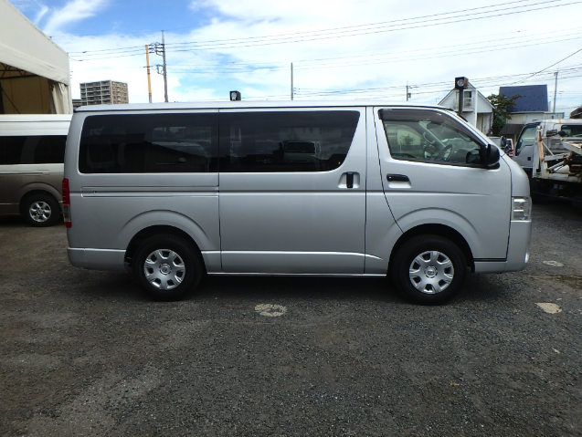 TOYOTA HIACE 2018 GL