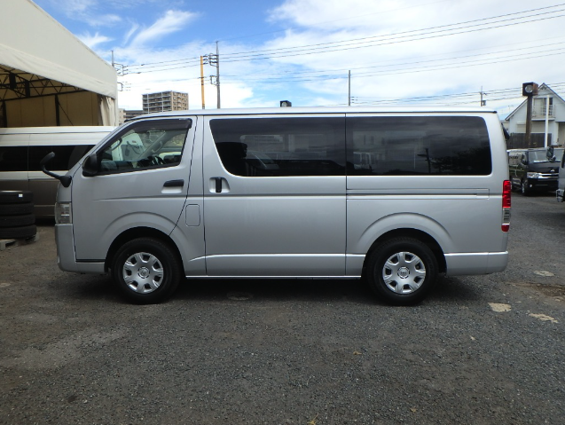 TOYOTA HIACE 2018 GL
