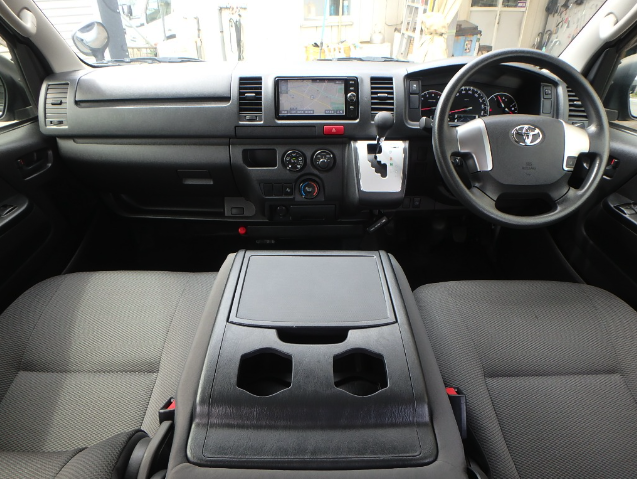 TOYOTA HIACE 2018 GL