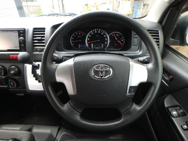TOYOTA HIACE 2018 GL