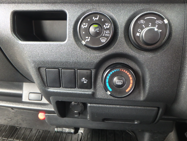 TOYOTA HIACE 2018 GL