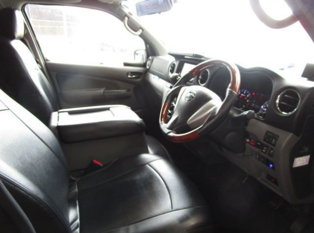 NISSAN NAVARA NV350 2016