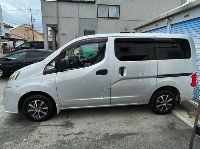 NISSAN NV200 2016