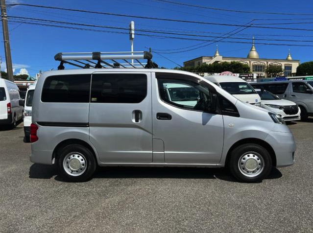 Nissan NV200 2017