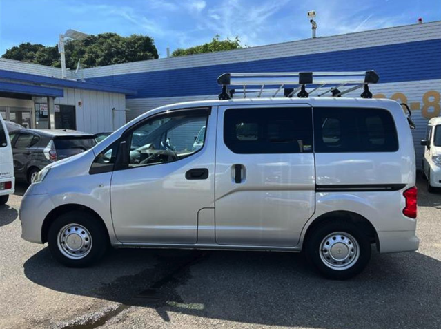 Nissan NV200 2017